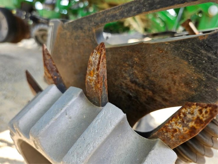 #225-•-westfield-130-71-13"-grain-auger-image-38