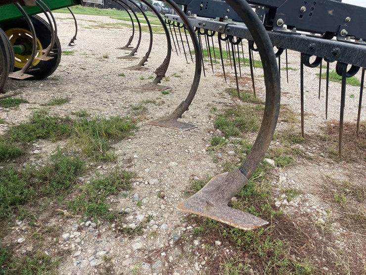 john-deere-2210-image-28