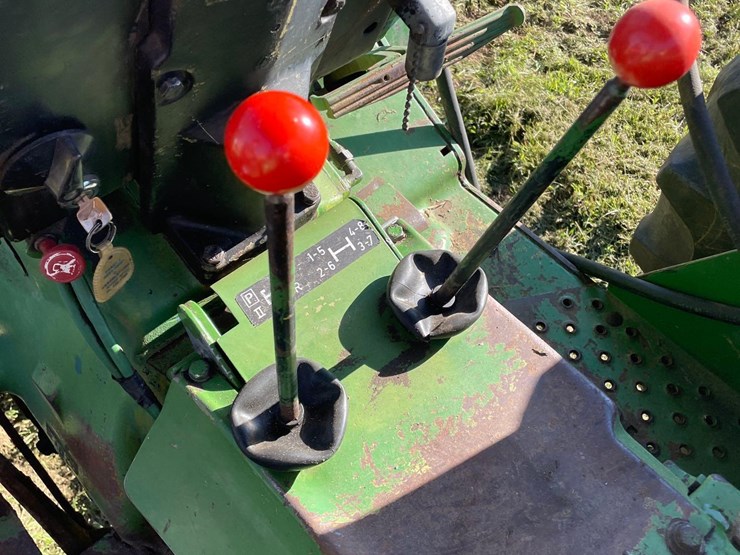 john-deere-2040-image-24