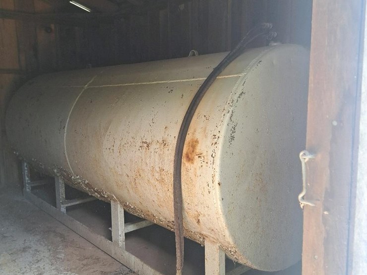 #125-•-1,000-gallon-fuel-tank*-image-2