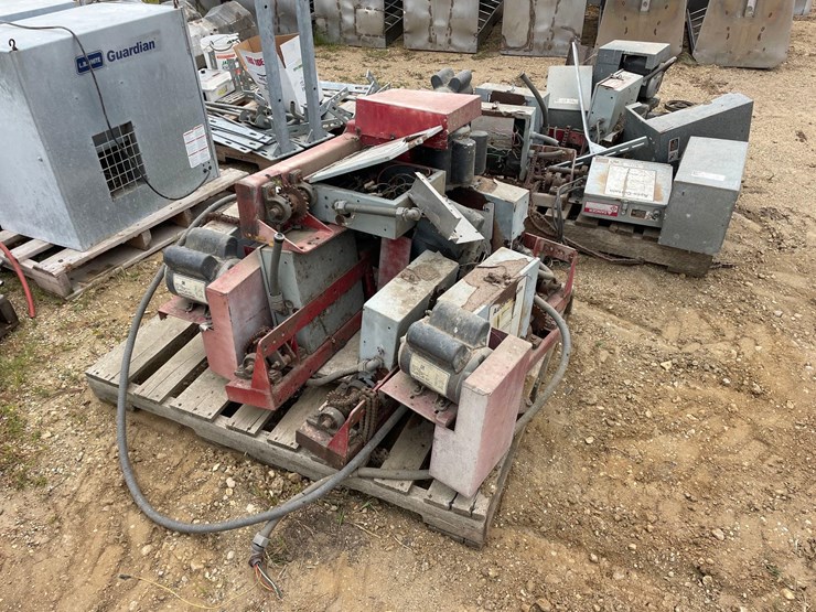 2--pallets-of-auto-curtain-motors-image-1