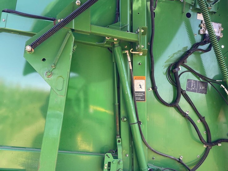 2013-john-deere-569-premium-image-29