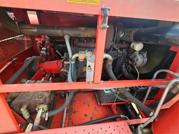 massey-ferguson-8570-image-31