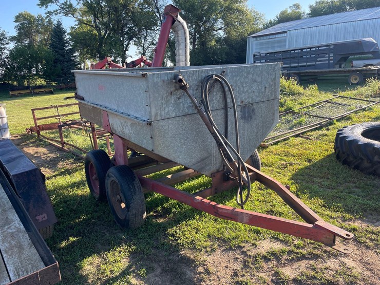 snowco-2-ton-auger-wagon-image-2
