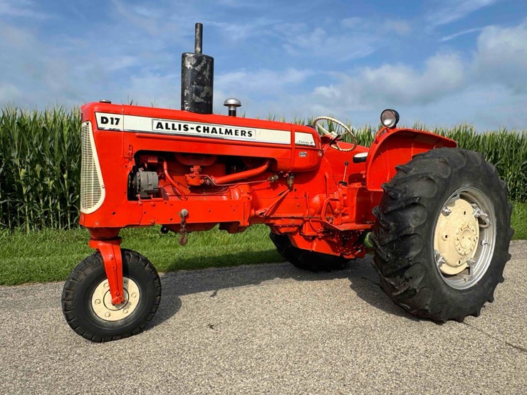 1963-allis-chalmers-d17-image-1
