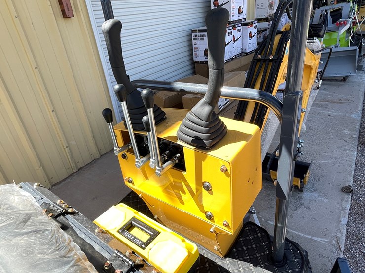 #4600-•-landhero-mini-excavator-image-12
