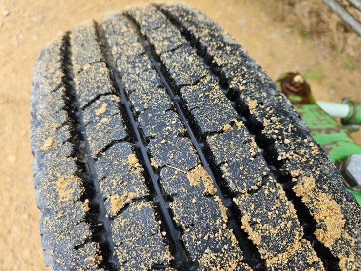 john-deere-2155-image-42