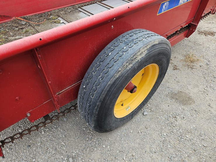 2015-new-holland-155-image-9