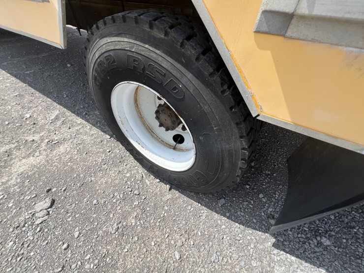 2007-international-durastar-4300-image-8