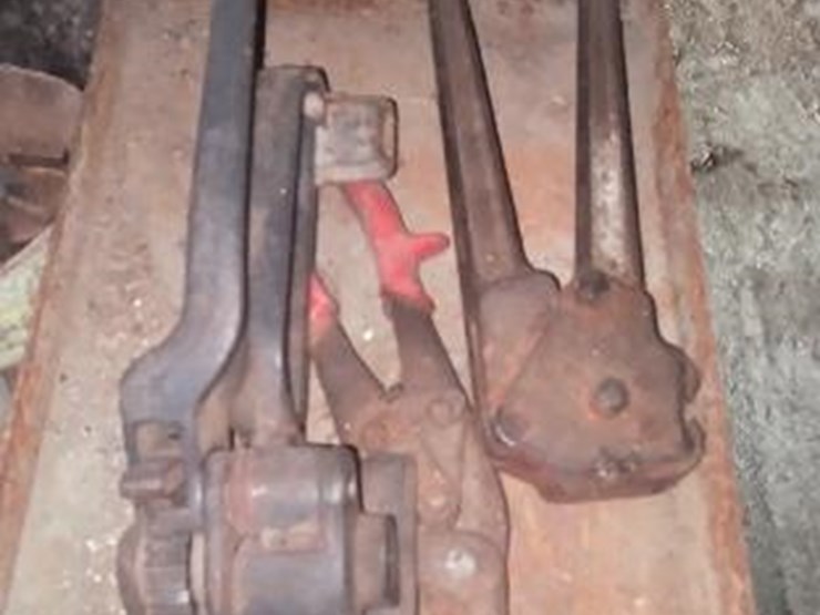 #174-•-banding-carts-&-tools*-image-3