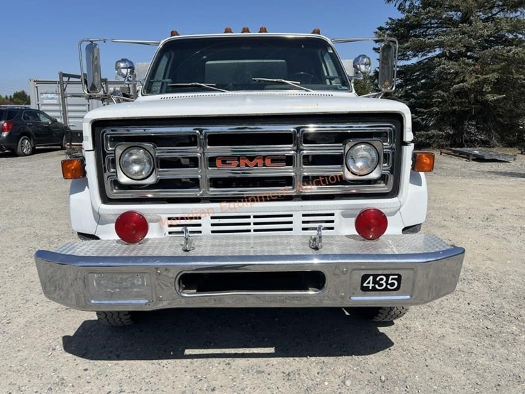 1981-gmc-7000-image-2