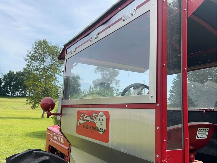 1948-farmall-h-with-automatic-cab-image-52