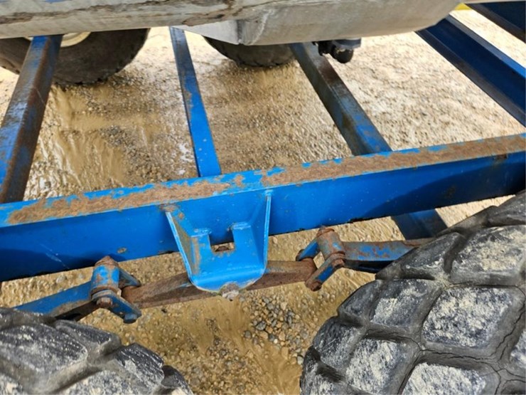#241-•-1000-gallon-tandem-axle-water-trailer-image-15