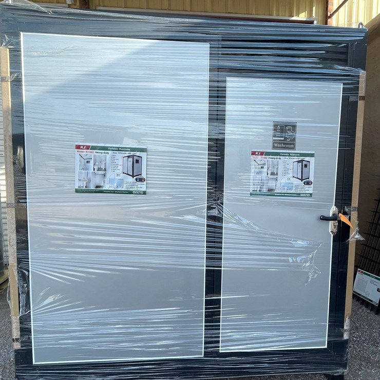 #4002 • Portable Restroom