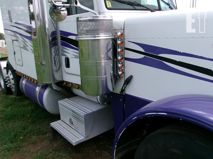 2005-peterbilt-379-image-15