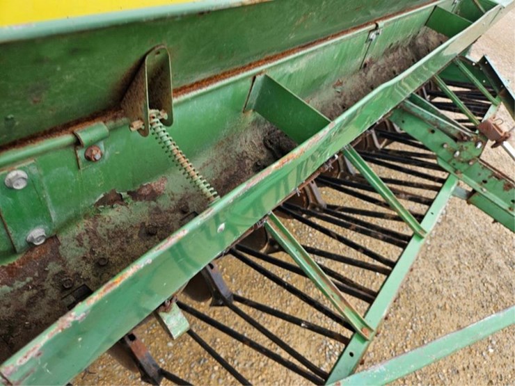 john-deere-8300-image-15