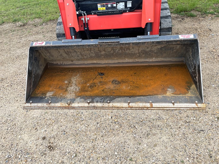 kubota-svl65-2-image-9