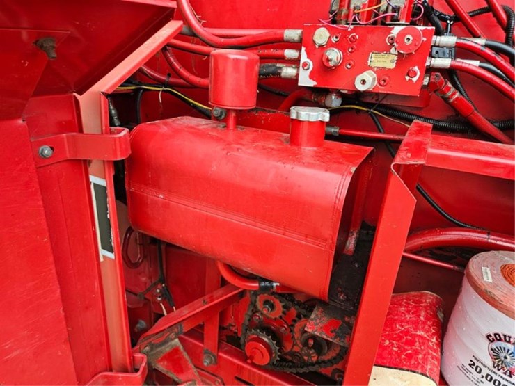 case-ih-8460-image-20