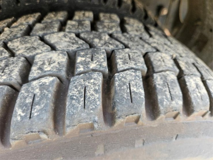 2019-ford-e450-image-28