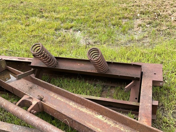 #162-•-corley-saw-husk-image-11