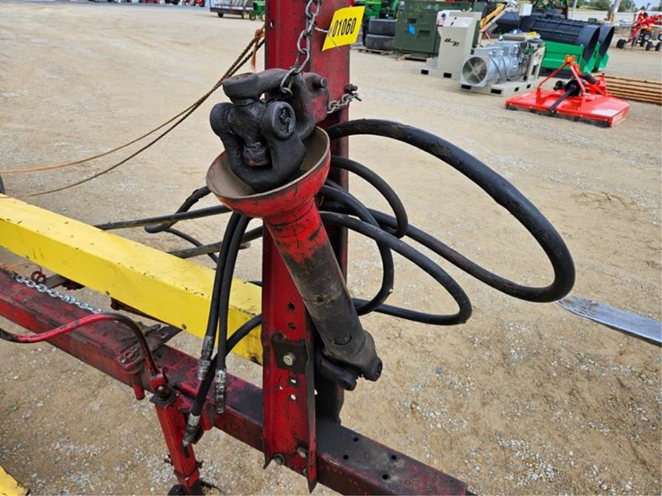 new-holland-770-image-11