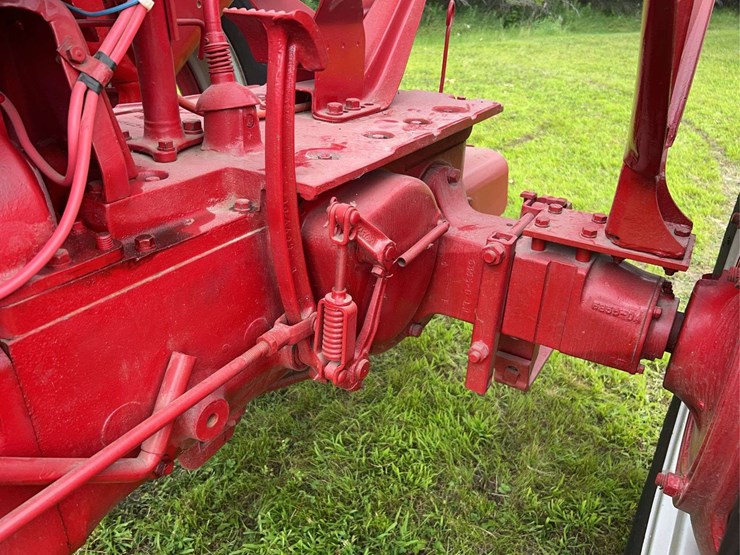 1944-farmall-h-distillate-image-58