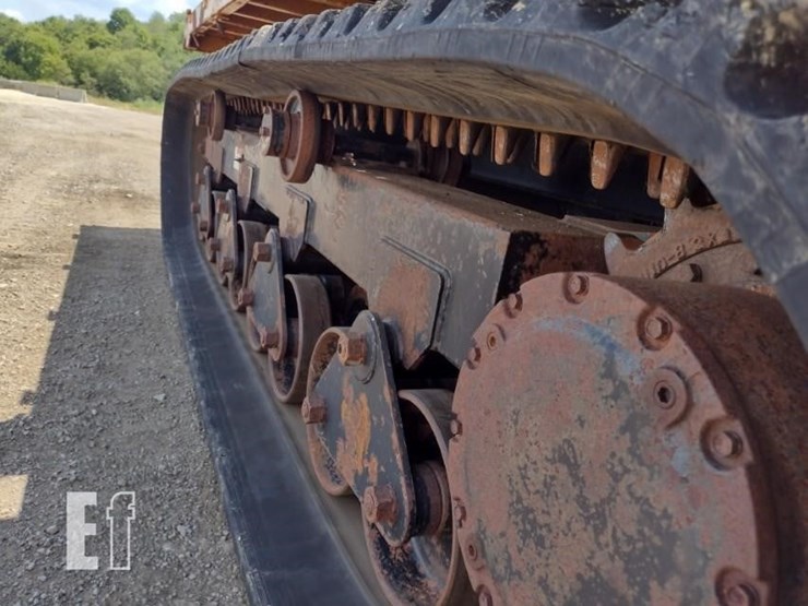 2013-morooka-mst800vd-image-15