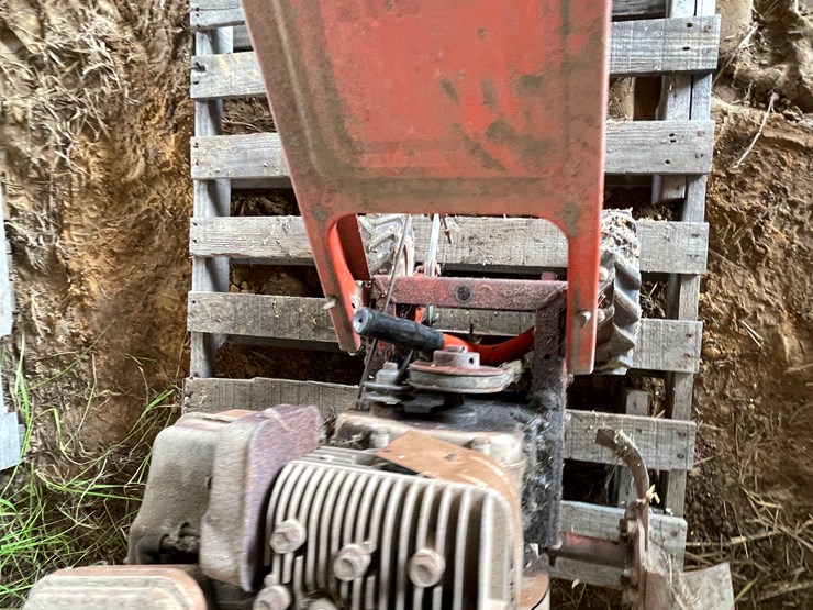 #5522-•-gilson-brothers-co.-rototiller-image-9