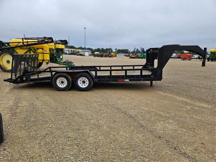 #391-•-1991-midwest-7'-x-20'-gooseneck-trailer-image-6