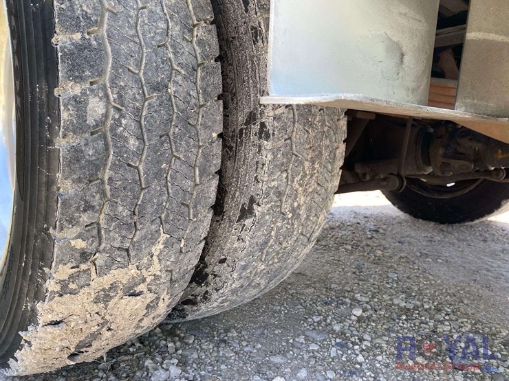 2014-dodge-ram-5500-image-34