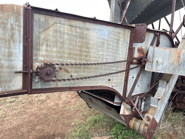 #3501-•-vintage-oliver-combine-(wagon-mound,-nm)-image-30