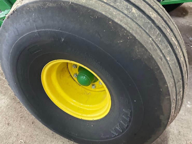 john-deere-560r-image-5