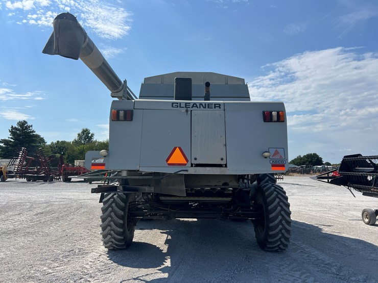 2005-gleaner-r75-image-21