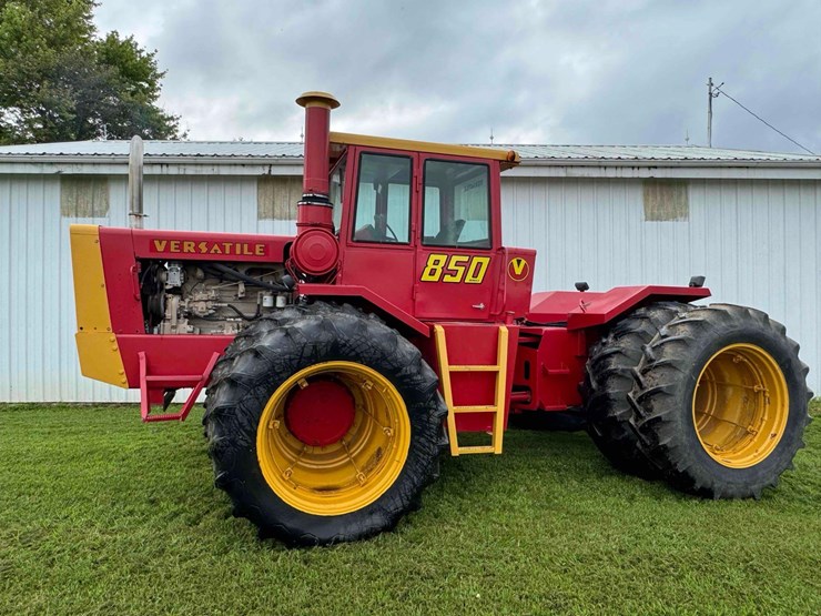 1976-versatile-850-image-20