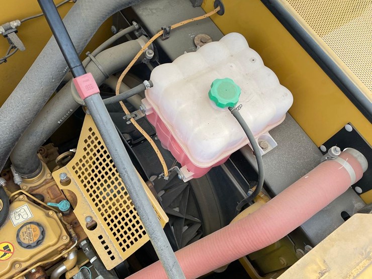 2018-caterpillar-318fl-image-58