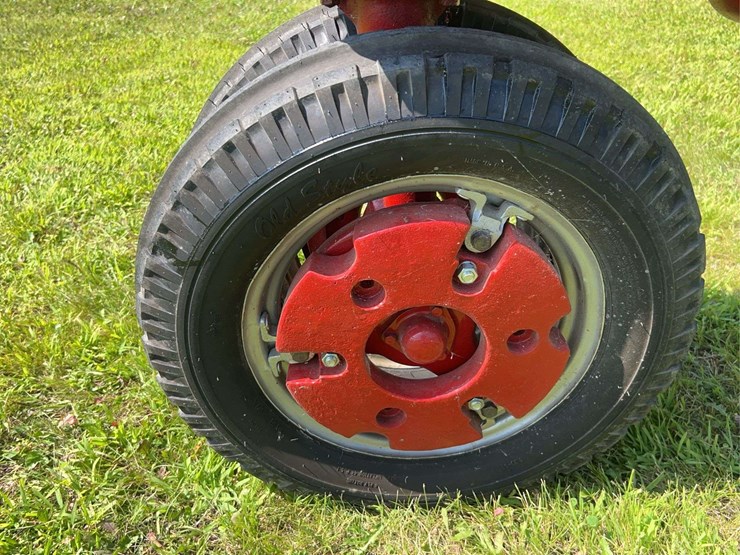 1949-farmall-c-image-14