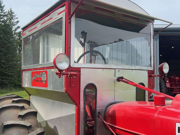 1948-farmall-h-with-automatic-cab-image-26
