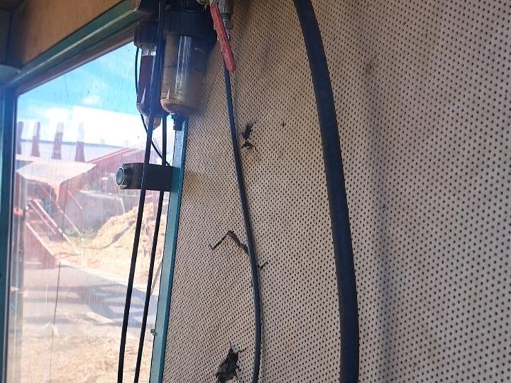 #276-•-helle-operators-cab*-image-11