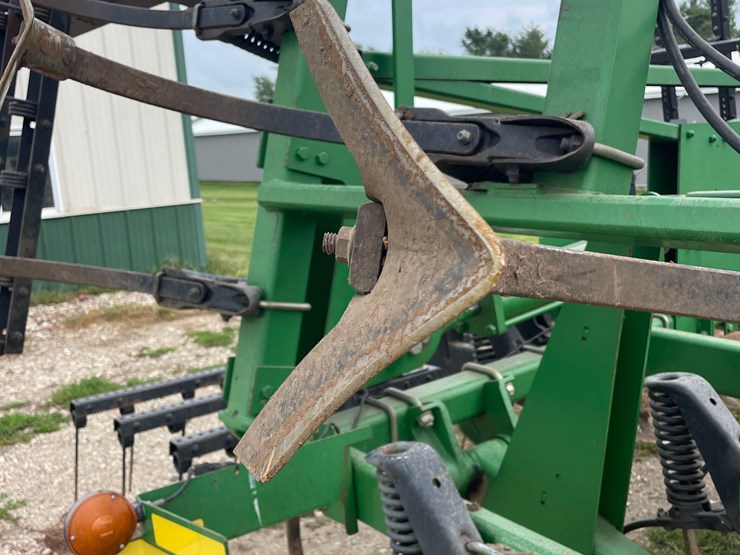 john-deere-2210-image-18