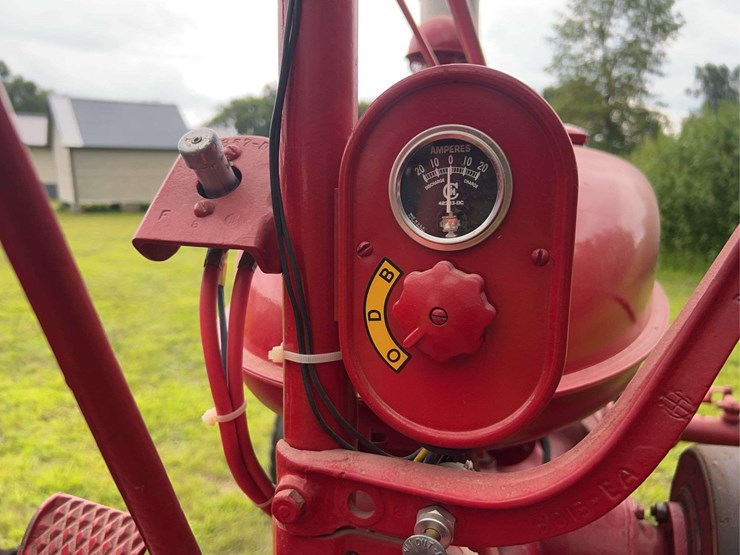 1944-farmall-h-distillate-image-50
