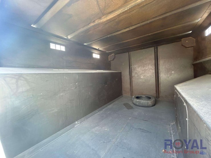 2019-ford-f-550-4x4-ext.-cab-chipper-truck-image-16