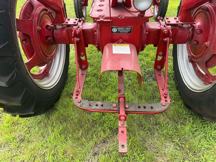 1944-farmall-h-distillate-image-42