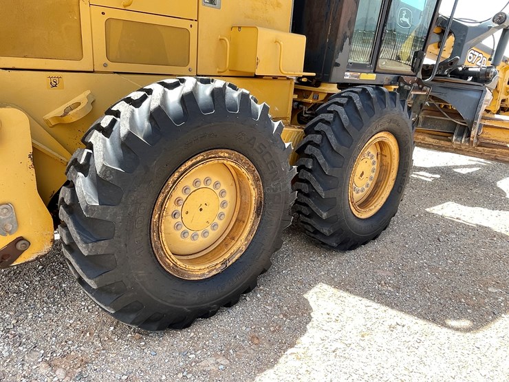 deere-672d-image-63