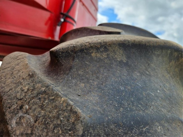 1985-massey-ferguson-860-image-71