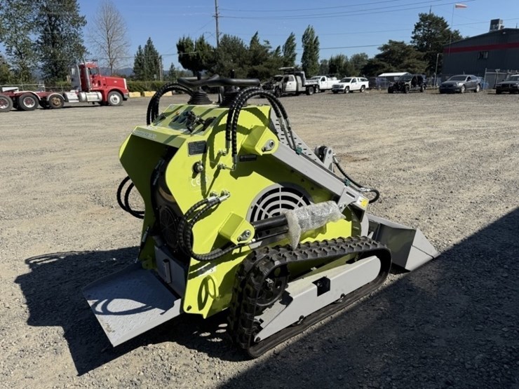 2025-starvox-sv480-mini-compact-track-loader-image-4