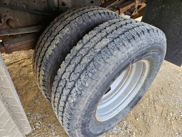 2011-ford-f350-image-45