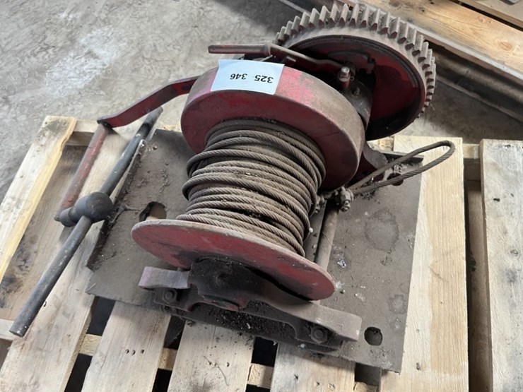 beebe-bros.-all-steel-5-ton-winch-image-4