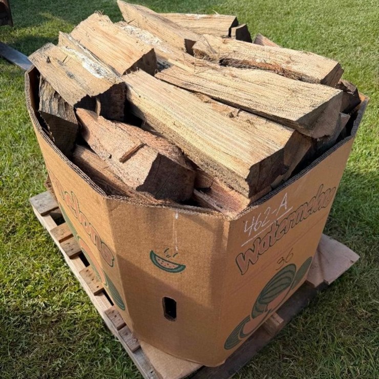 SMALL PALLET-FIREWOOD