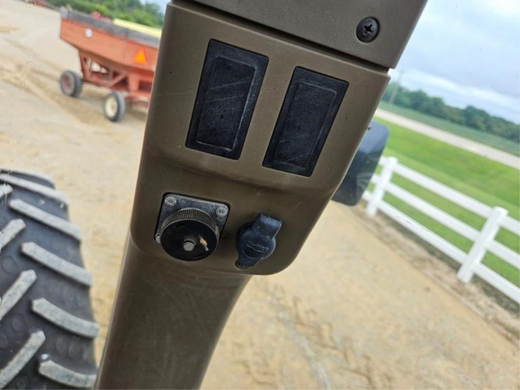 case-ih-mx285-image-39
