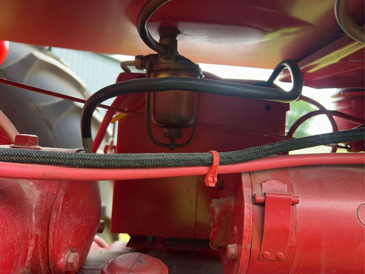 1944-farmall-h-distillate-image-30